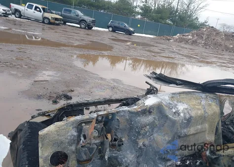 2023 Ford F-150 Xlt z USA, uszkodzony, nr VIN 1FTFW1E85PKE79740